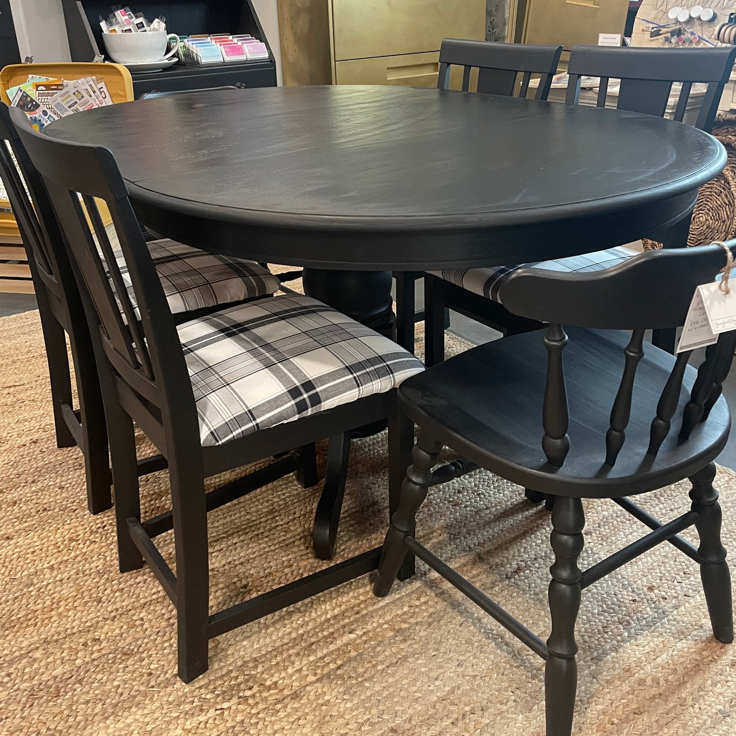 Table & Chairs (4)