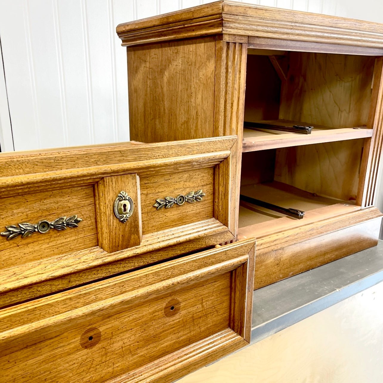 End Table - 2 Drawer
