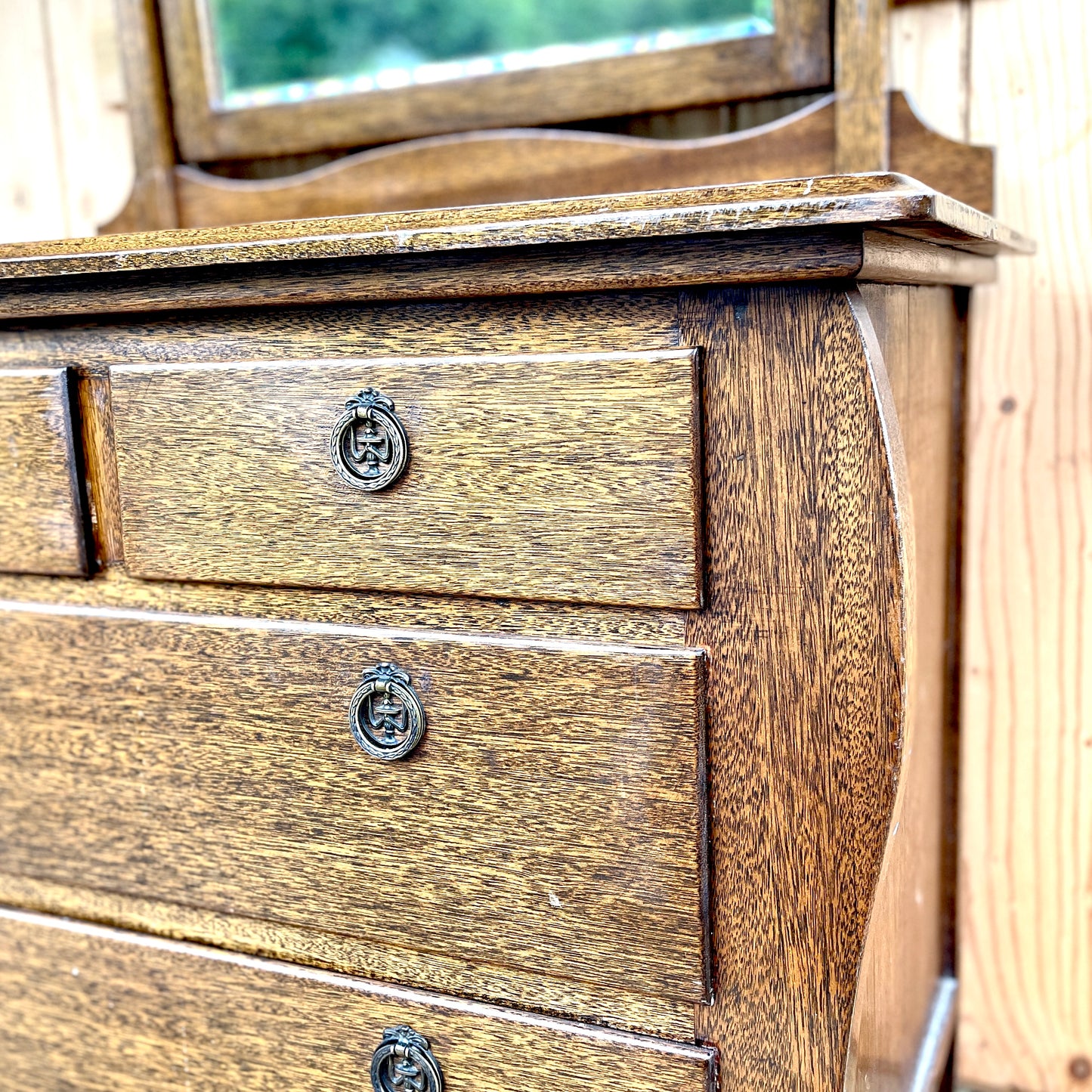 Dresser w/ Mirror